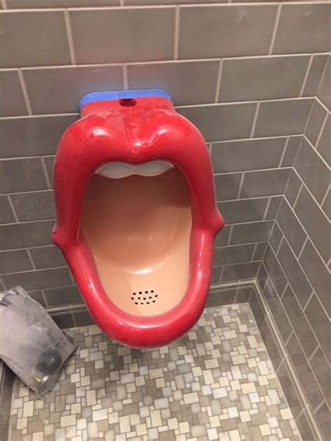 pee in mouth